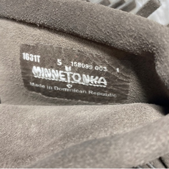 Minnetonka Hippie moccasin fringe boots size 5 - Picture 4 of 6